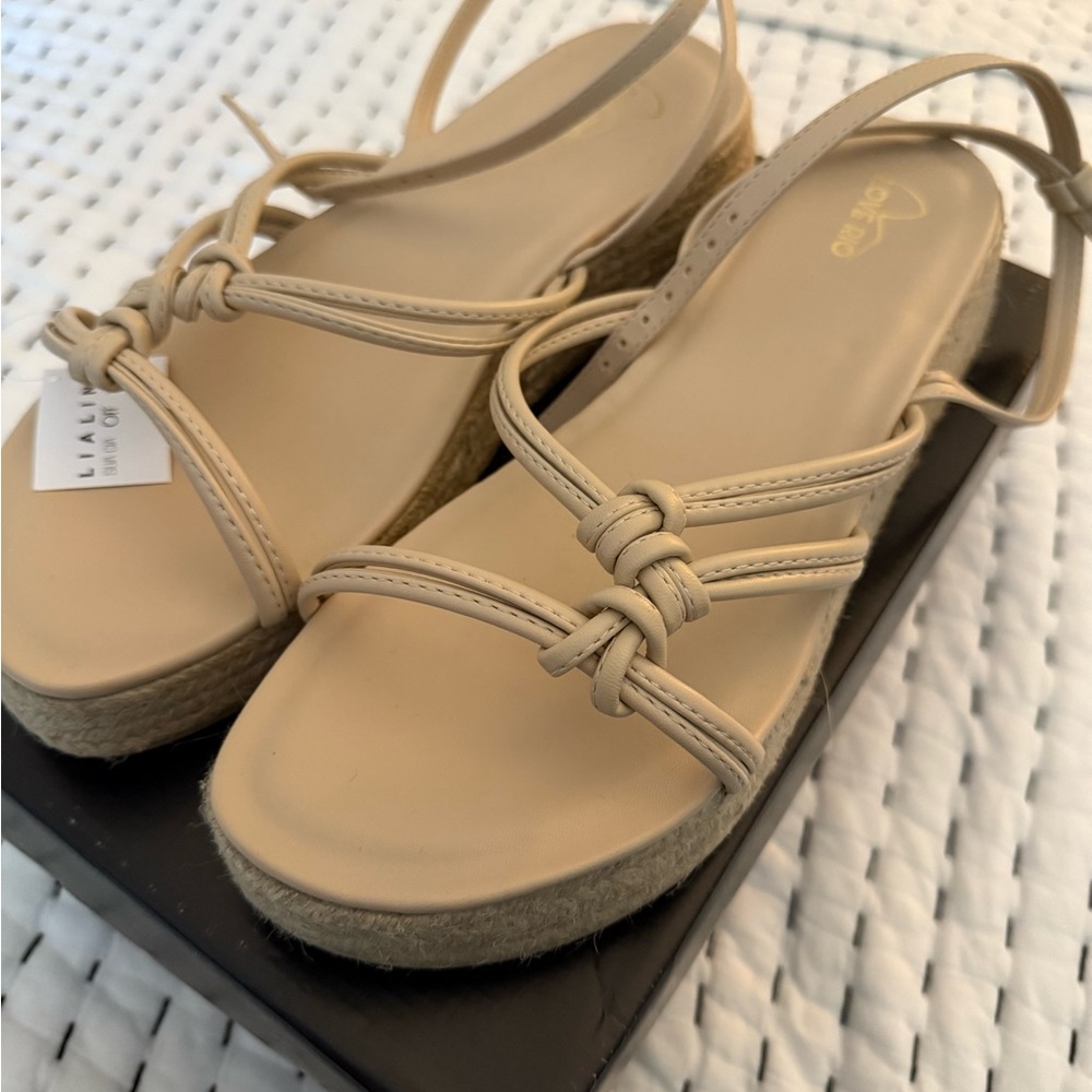 Cream Comfort Sandals with Criss-Cross Straps